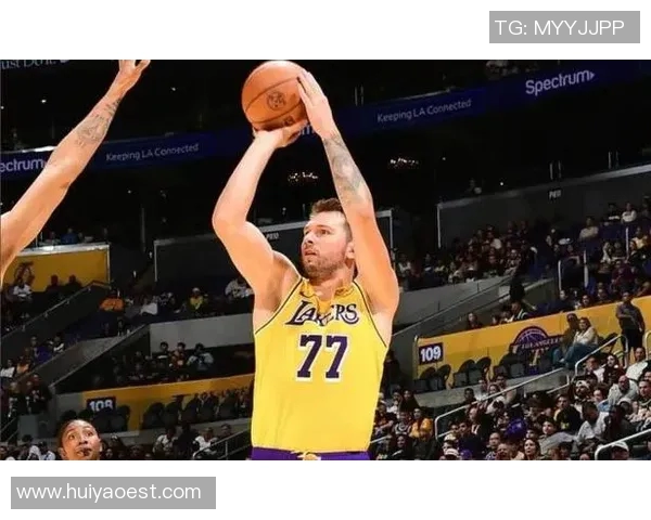 火箭战胜湖人，系列赛增添悬念